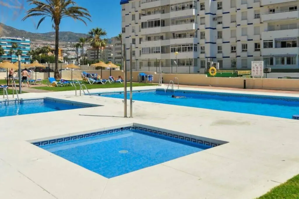 Apartamento Aloha Beach Estudio Nuevo Jacuzzi Frente Al Mar